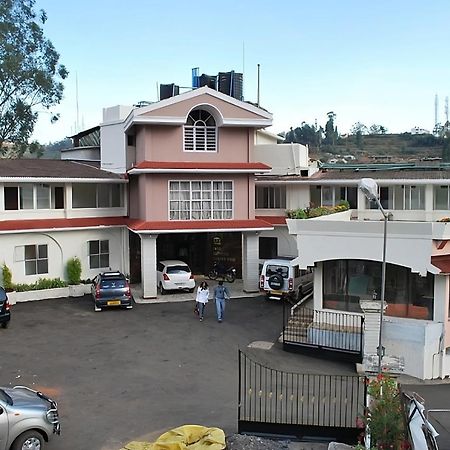 Hotel Sapphire Garden View Ooty Dış mekan fotoğraf